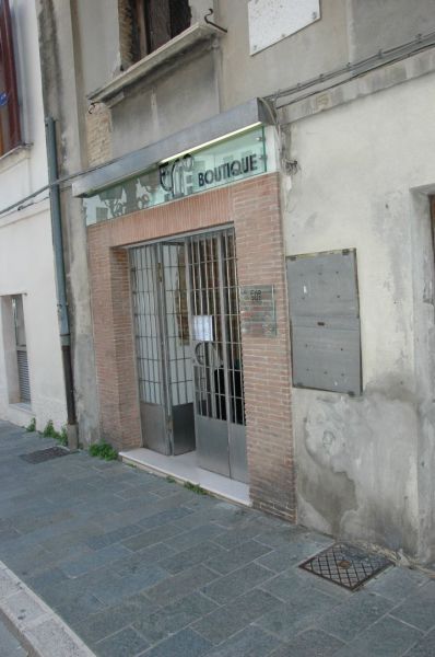 Colpo nella notte a una boutique nel centro di Vasto - NOIXVOI24
