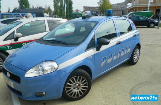 Auto Polizia di Stato