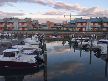 Imbarcazione porto san salvo