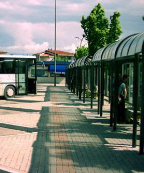 Terminal bus vasto