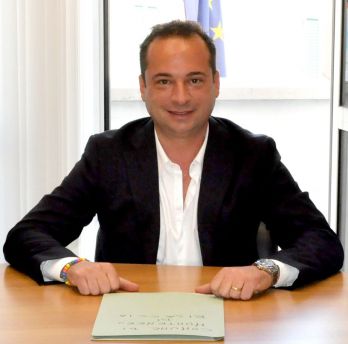 Sindaco nicola travaglini