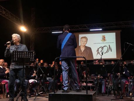 Ron banda polizia