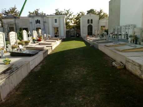 Cimitero vasto