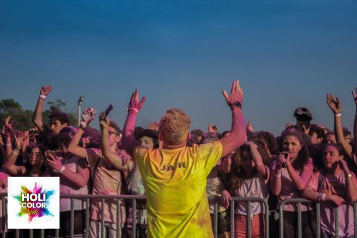 Holi color