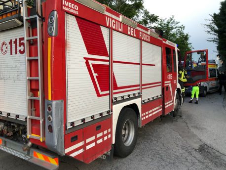 Vigili del fuoco ambulanza