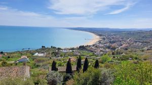 Belvedere mare vasto