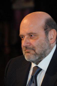 Nicola Carlesi