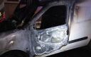 Auto incendiata