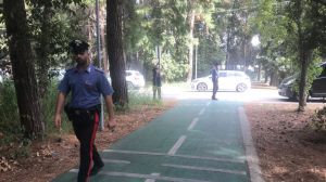 Carabinieri sulla pista ciclabile