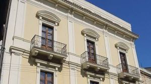 Palazzo storico vasto